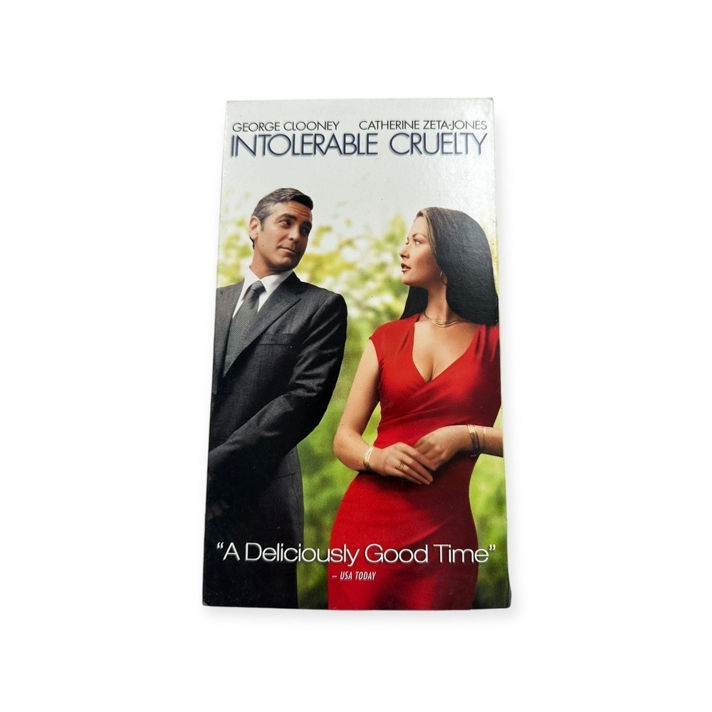 Intolerable Cruelty VHS George Clooney Catherine Zeta-Jones Coen Brothers 2004
